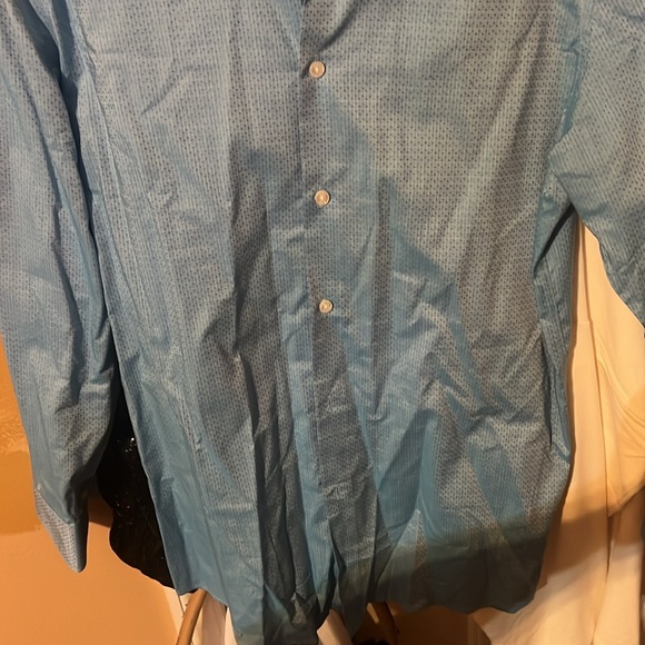 Perry Ellis slim fit shirt - Picture 2 of 3